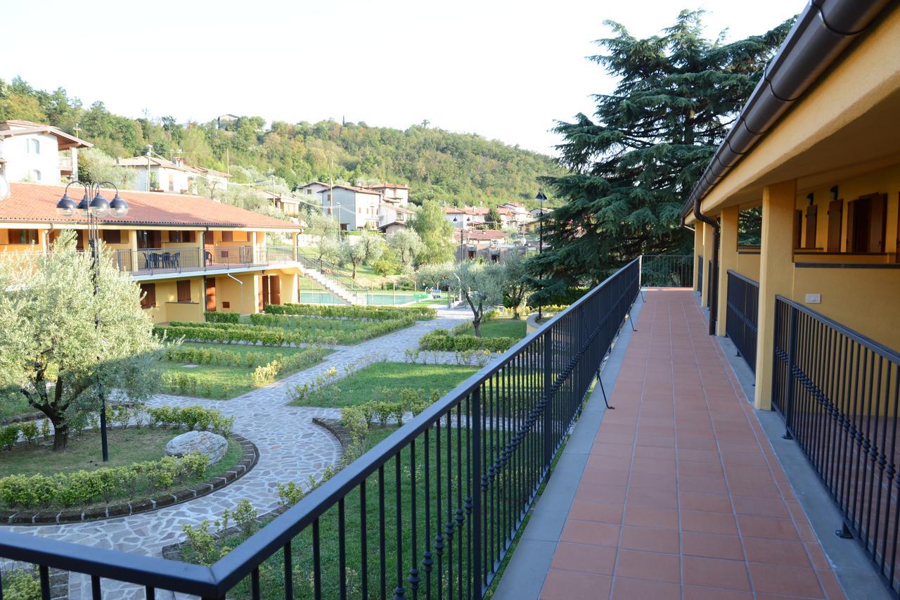 La Perla Aparthotel Monte Isola Buitenkant foto