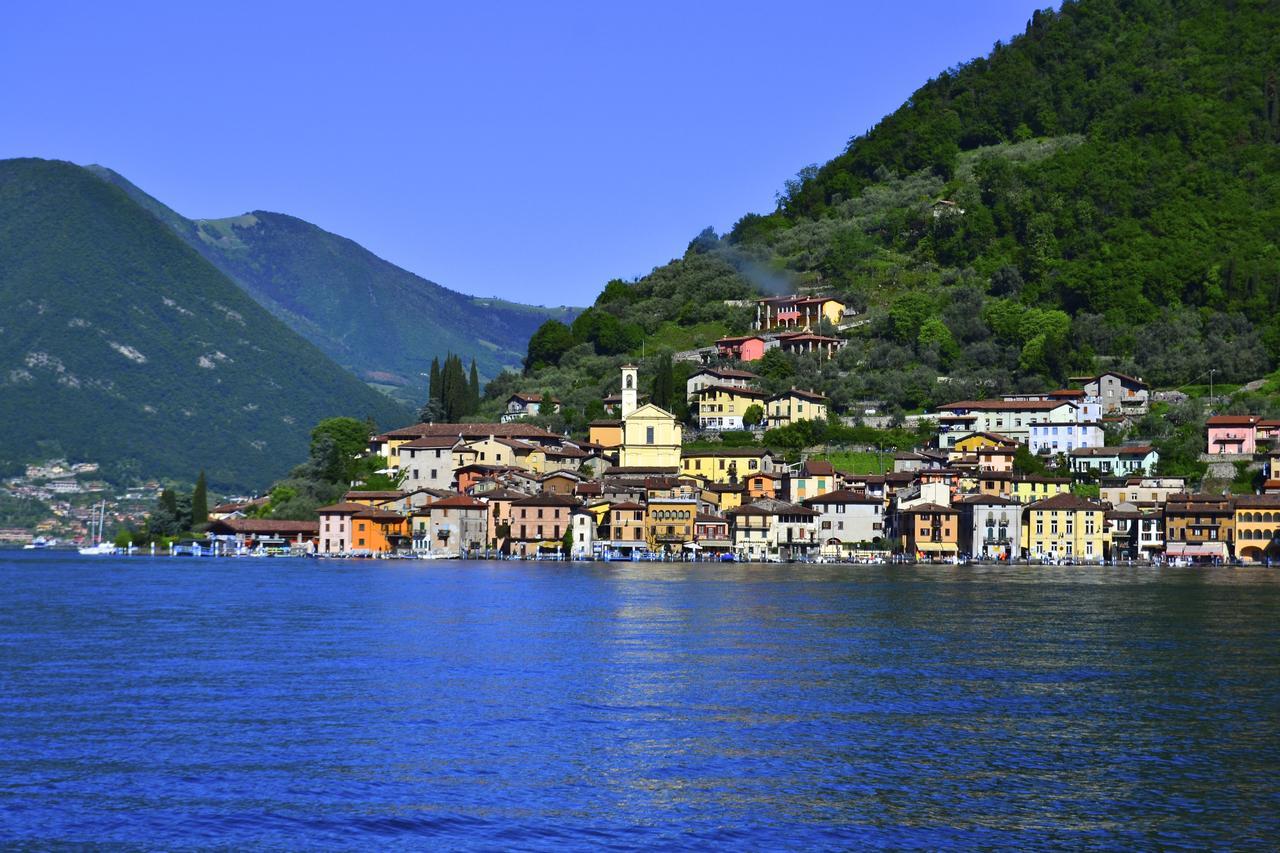 La Perla Aparthotel Monte Isola Buitenkant foto